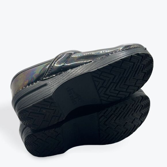 Black Shiny Clogs | Medical Work | Size 6 - Picture 5 of 5